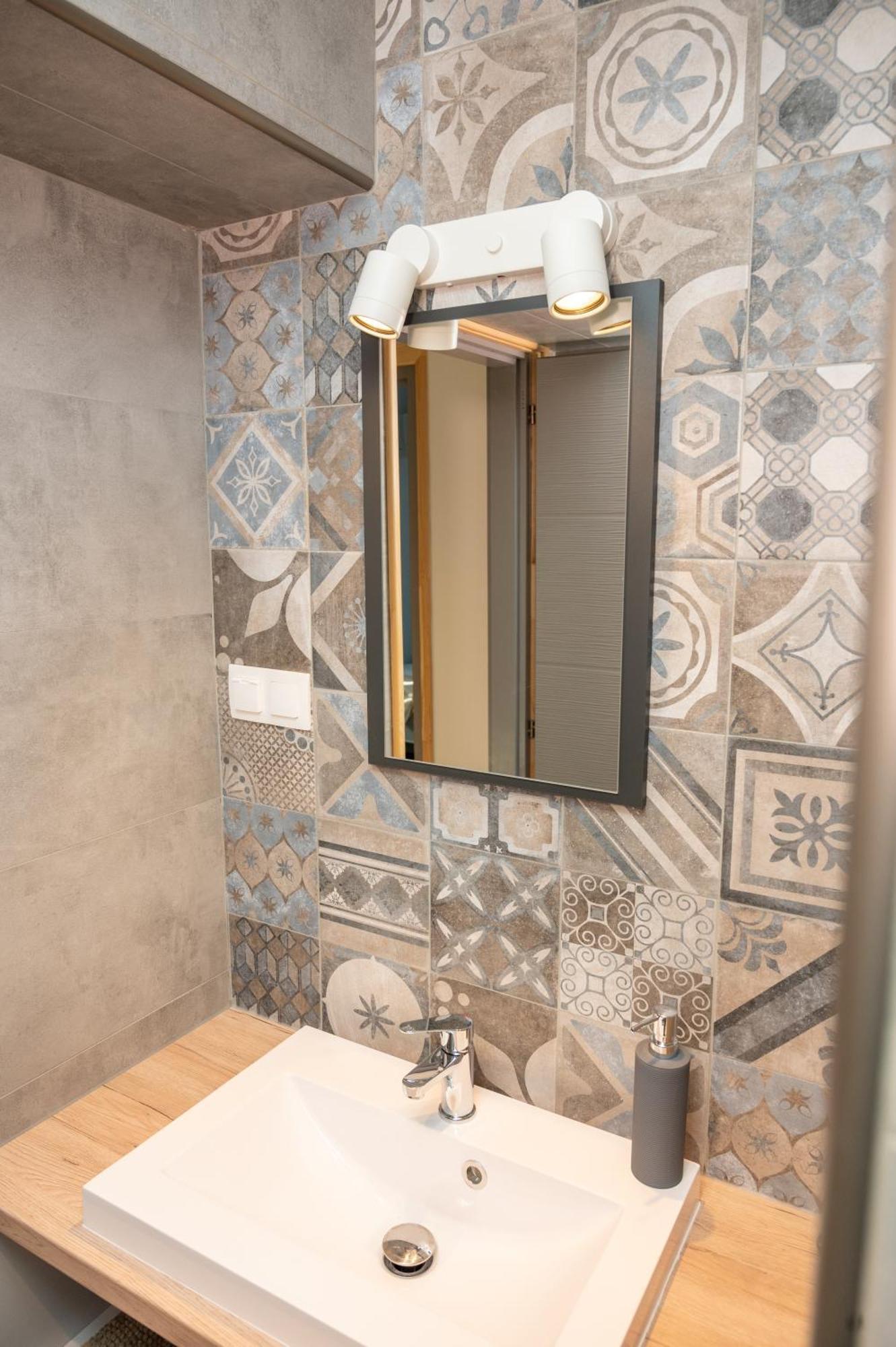 Tuenderkert Apartman Gyula Exterior foto